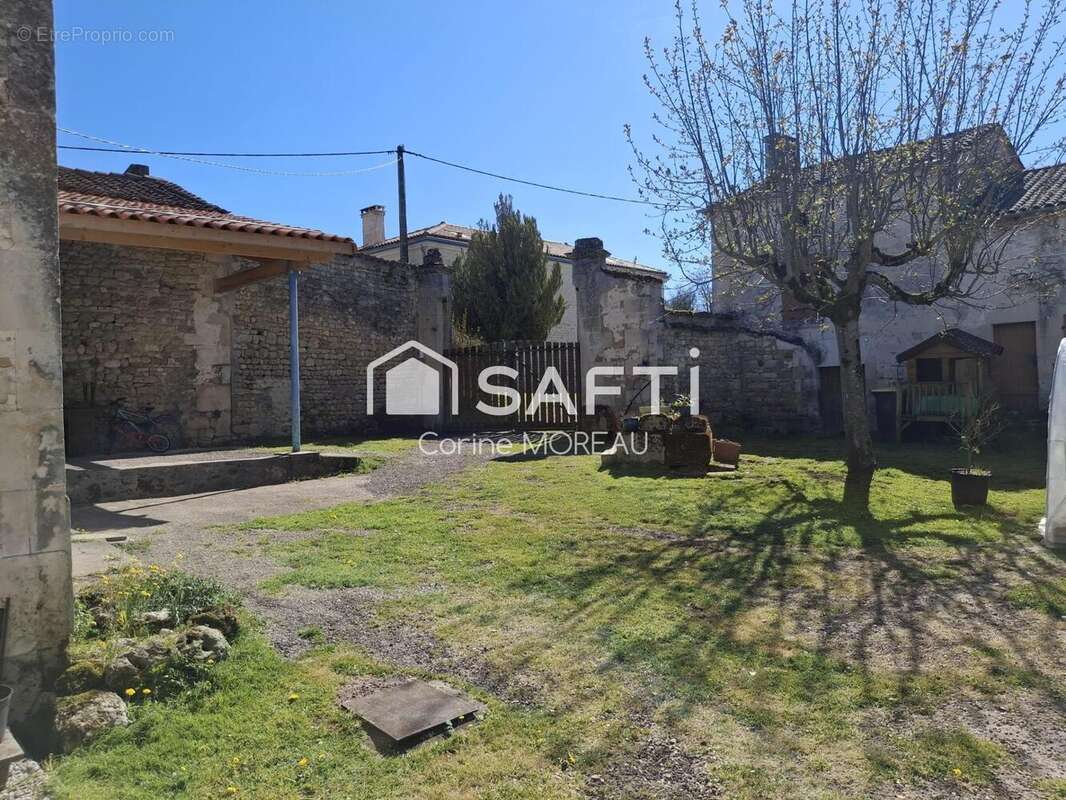 Photo 6 - Maison à LINARS
