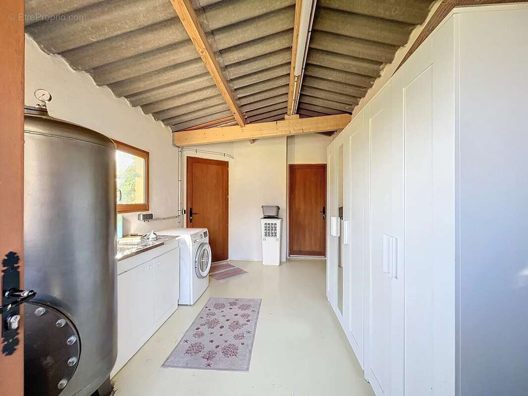 Maison à TOURRETTES-SUR-LOUP