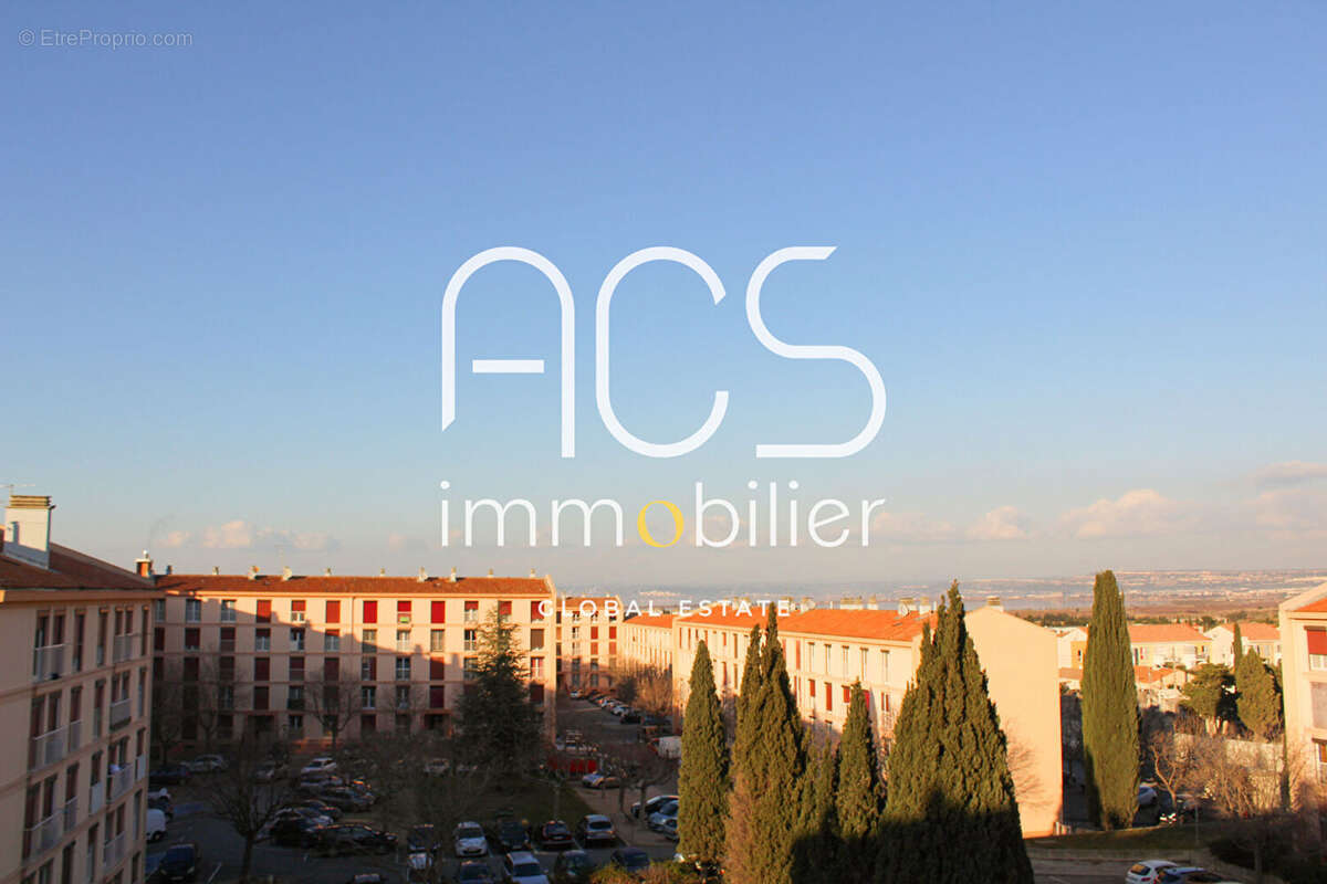 Achat Vente Appartement 4 pièce(s) 70 m2 CHATEAUNEUF-LES-MARTIGUES - photo 2