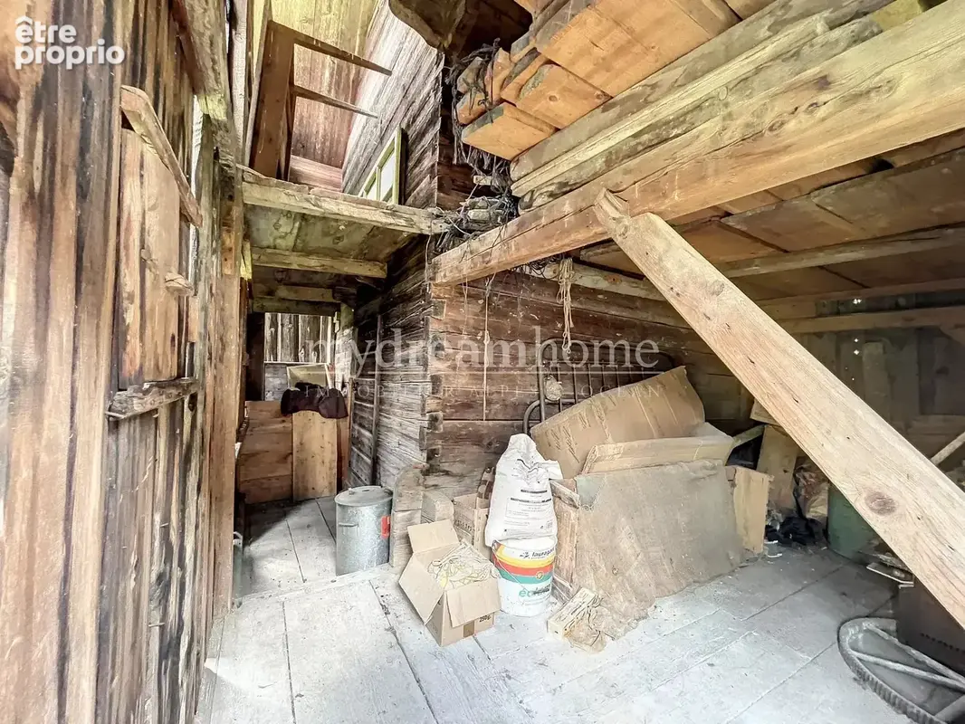 Ferme savoyarde authentique à rénover entièrement – Saint-Nicolas-la-Chapelle (73590) - photo 15