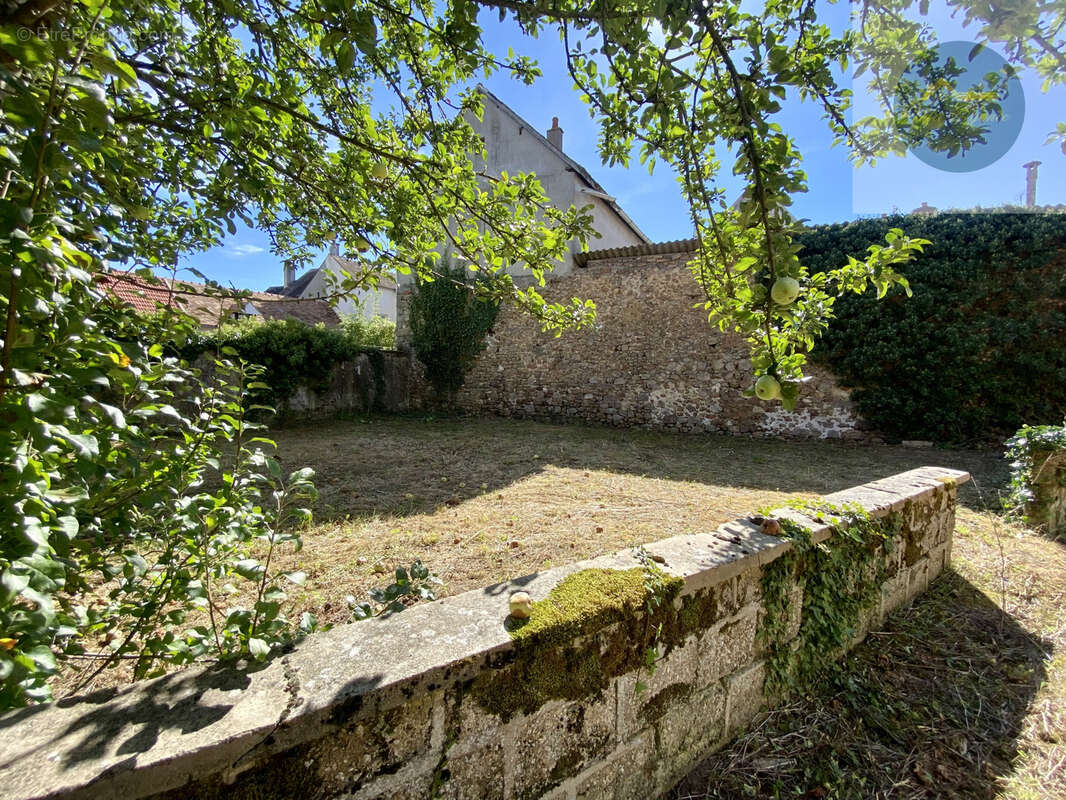 Maison à CHEROY