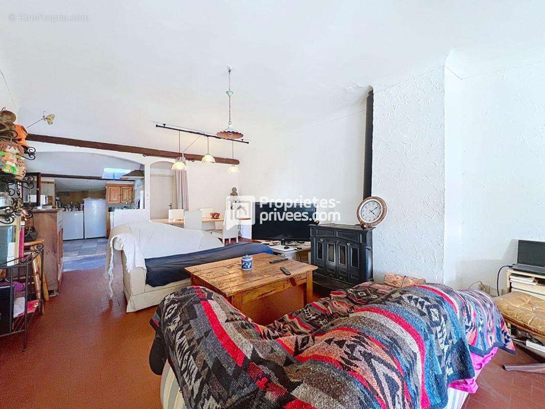 Appartement à FAYENCE