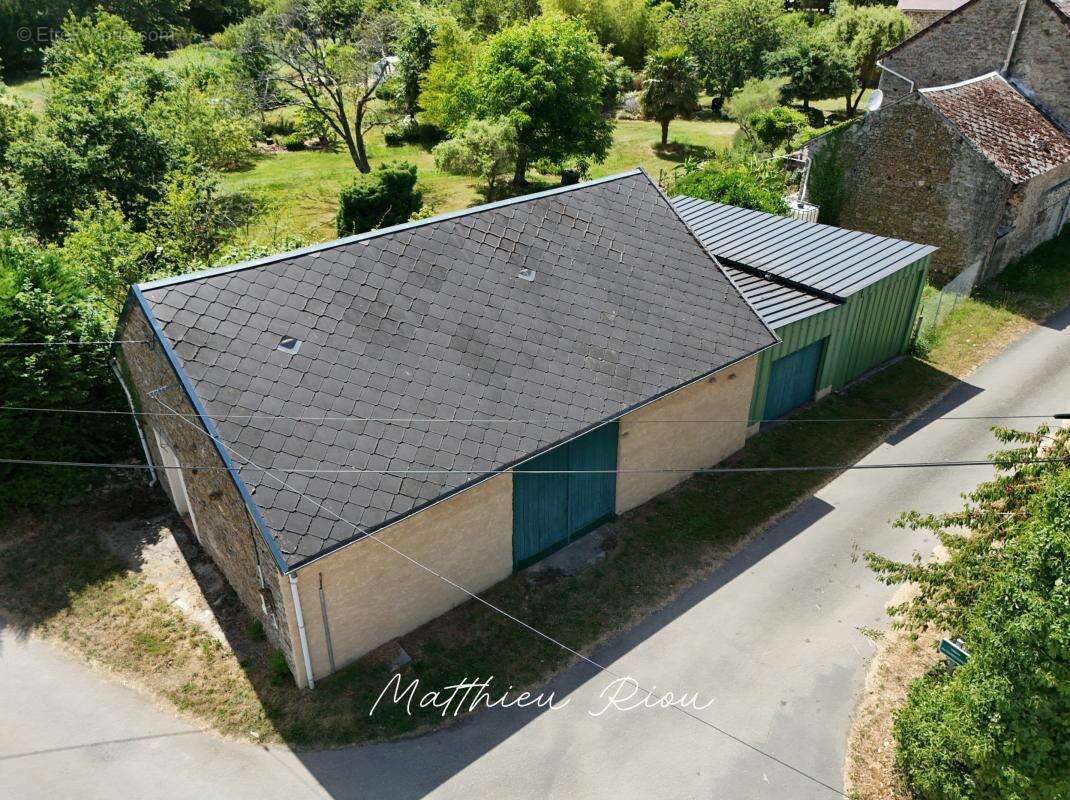 Maison 89 m² à Saint-Agnant-De-Versillat  - photo 9