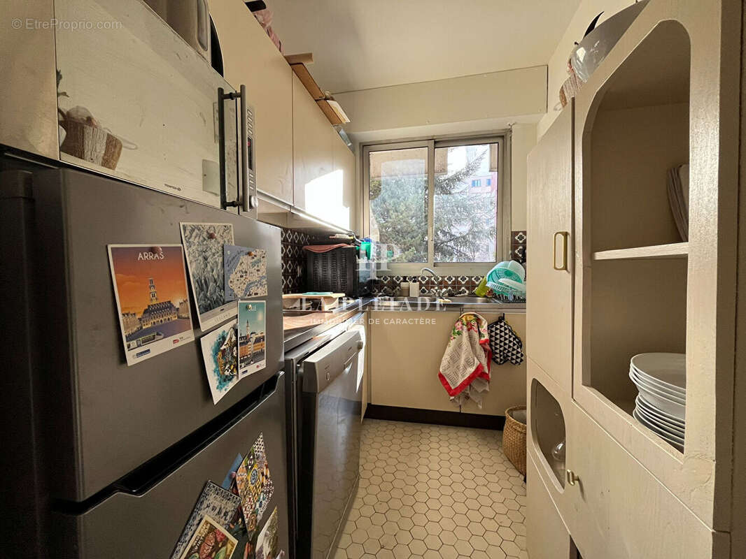 Appartement à PARIS-19E