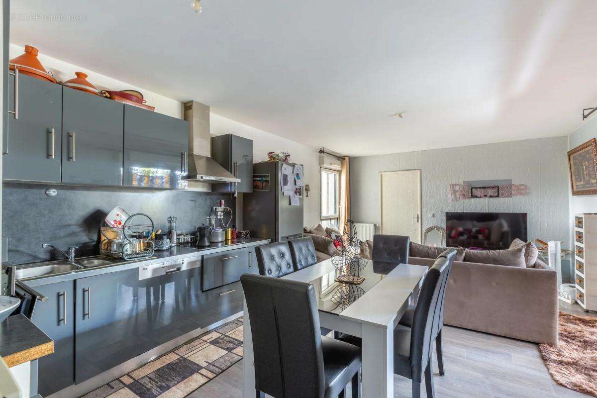 Appartement à VENISSIEUX