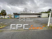 Commerce à SERRES-CASTET