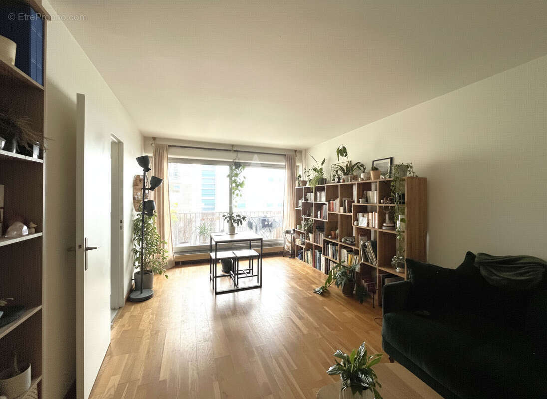 Appartement à PARIS-11E