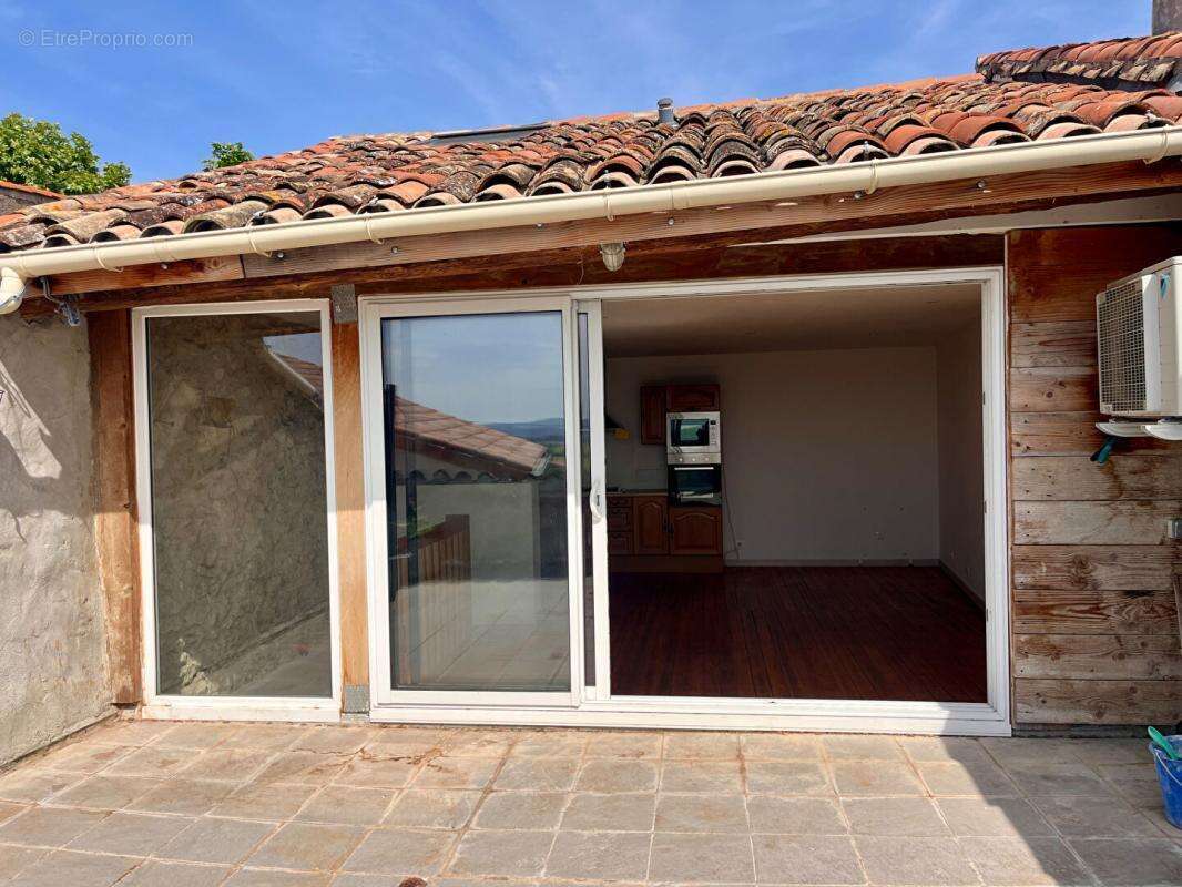 Maison de village traversante avec terrasse et atelier - photo 4