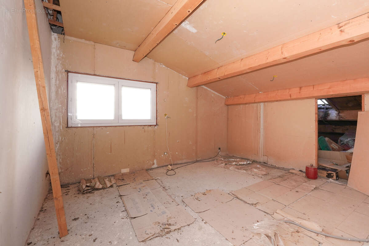 Maison à PONT-DU-CHATEAU