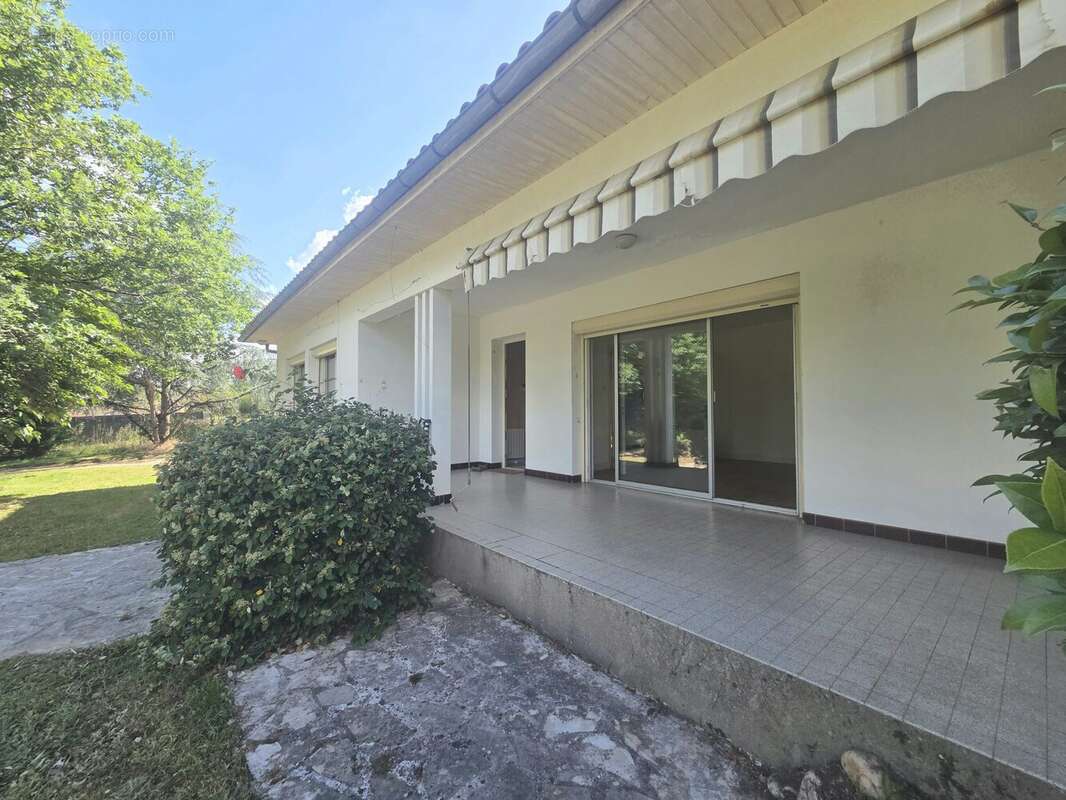 Maison à SAINT-DENIS-DE-PILE