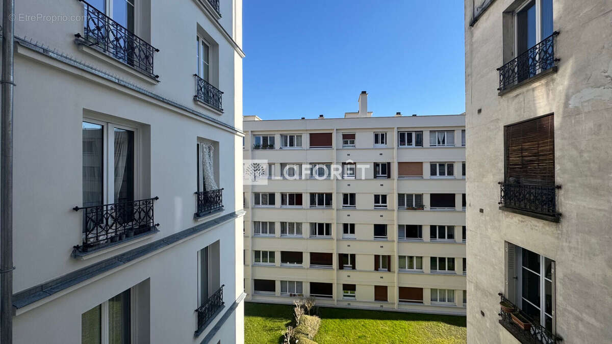 Appartement à PARIS-20E