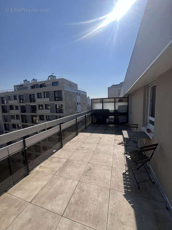 Appartement à PARIS-20E