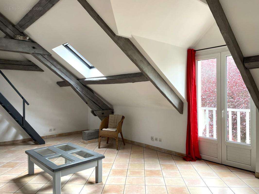 Appartement à AUVERS-SUR-OISE