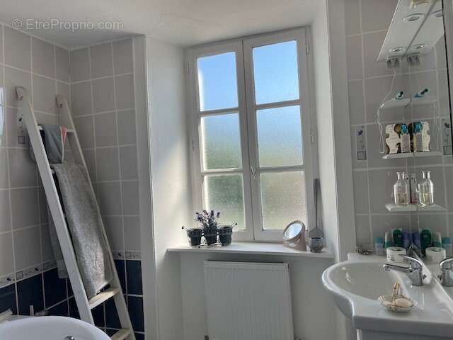 Appartement à ORADOUR-SUR-VAYRES