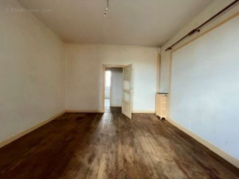 Appartement à vendre 5 pièces CLERMONT FERRAND (63) - photo 3