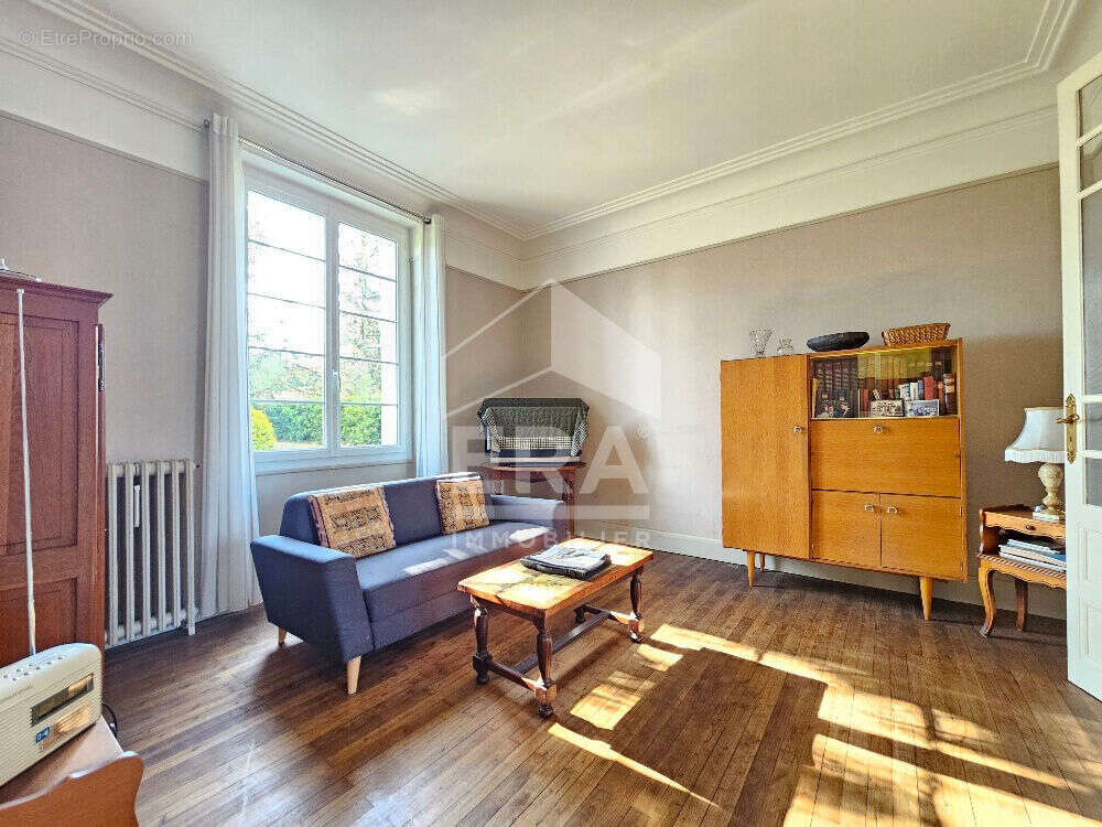 Maison à LA COURONNE