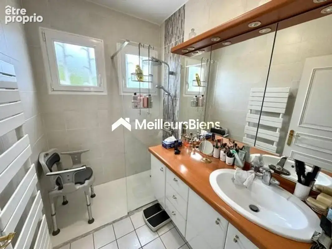 Maison familiale 4 chambres, état très soigné, prête à vivre - photo 10