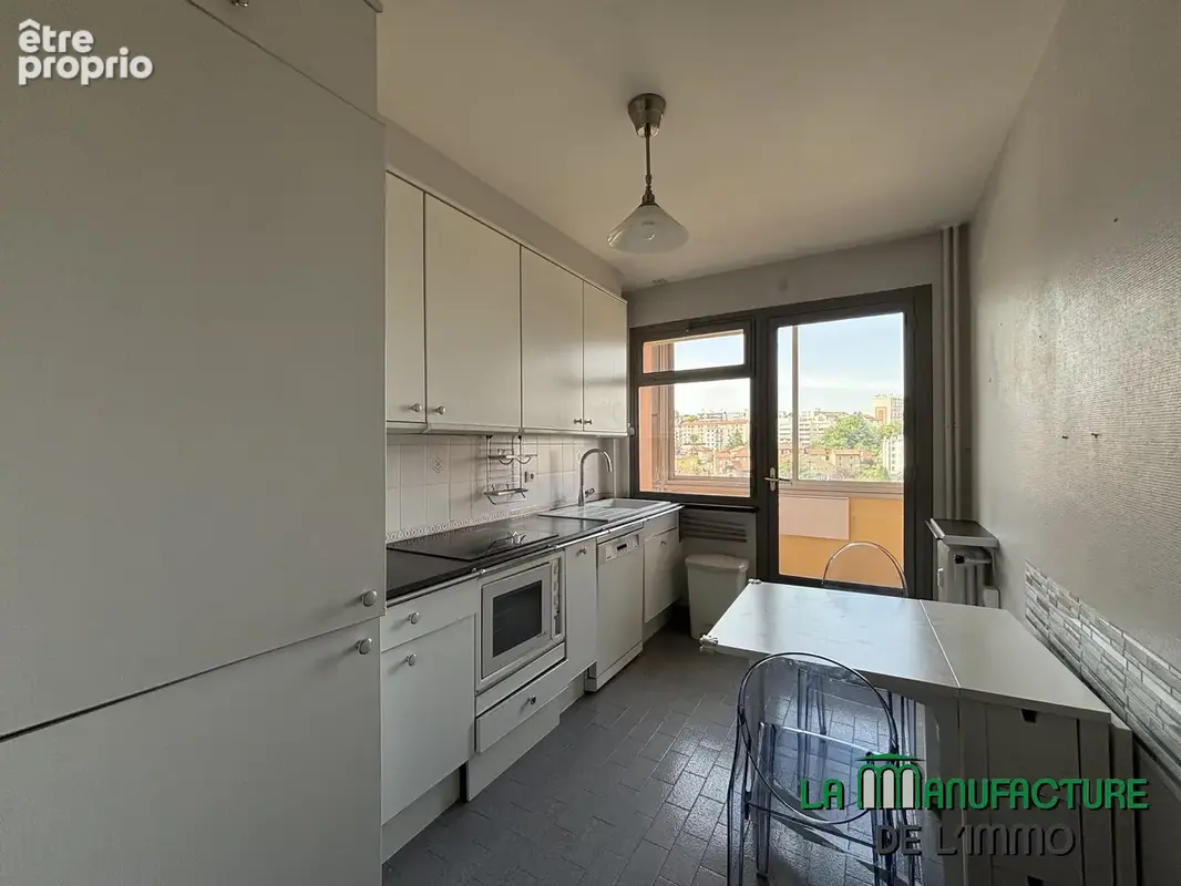 Saint etienne secteur hpl boulevard de la palle - appartement t4 de 91,70m2 a rafraichir avec balcon loggia ca - photo 6