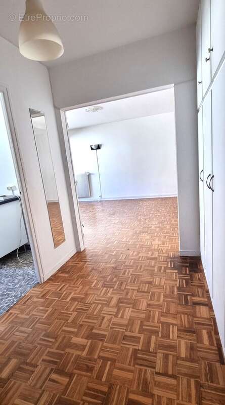 Appartement 64 m² à Mantes-La-Jolie  - photo 4