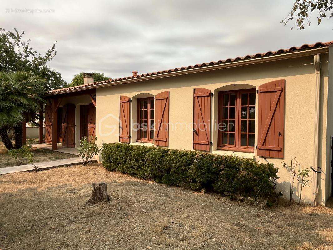 SAUJON  -  maison plain-pied 98 m2 sur terrain clos 514 m2 - photo 17