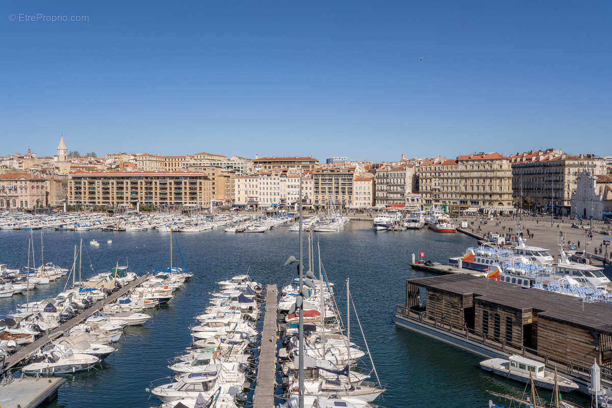 Appartement à MARSEILLE-1E