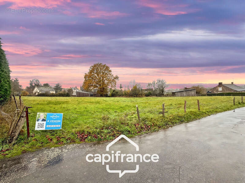 Terrain à MARTIGNE-FERCHAUD