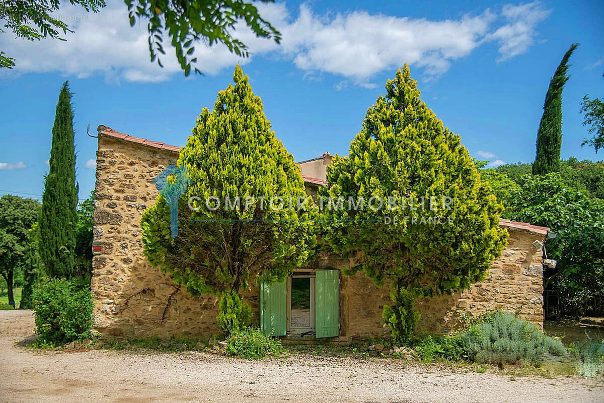 Maison à SABRAN