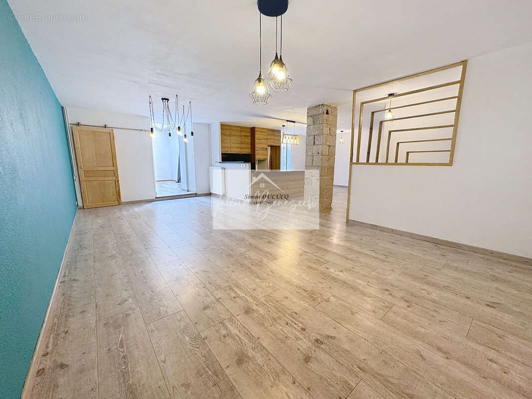Appartement lumineux de 140 m2 avec patio au coeur de Saint-Affrique - photo 2