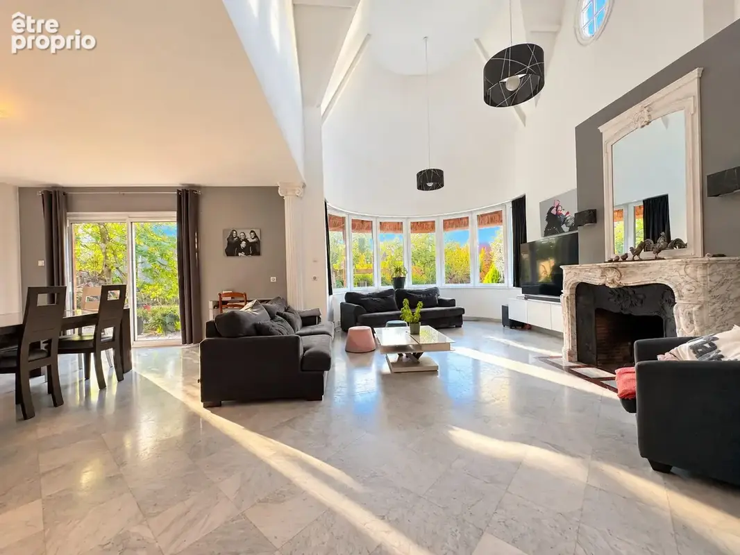 Maison 5 pièces 175 m² à vendre à Sucy-En-Brie (94370) - photo 5