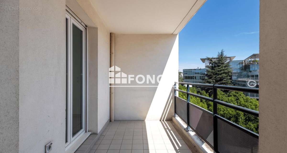 LYON 9, Gare de vaise, T3 avec terrasse et garage - photo 5