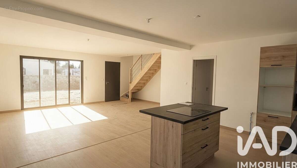 Photo 6 - Maison à CAMARET-SUR-AIGUES