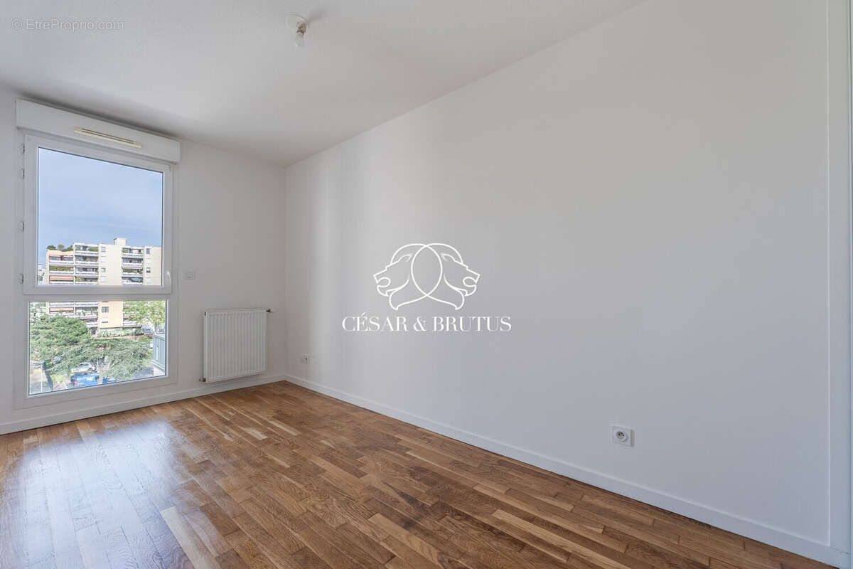 Appartement à LYON-8E
