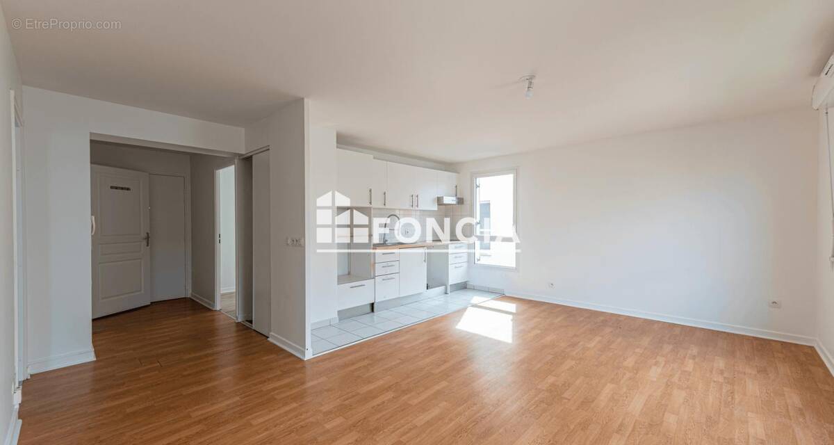 Appartement à VILLEMOMBLE