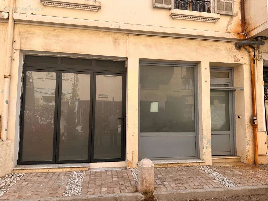 Commerce à BEAUSOLEIL