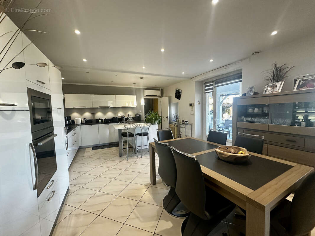 Maison à CASSENEUIL