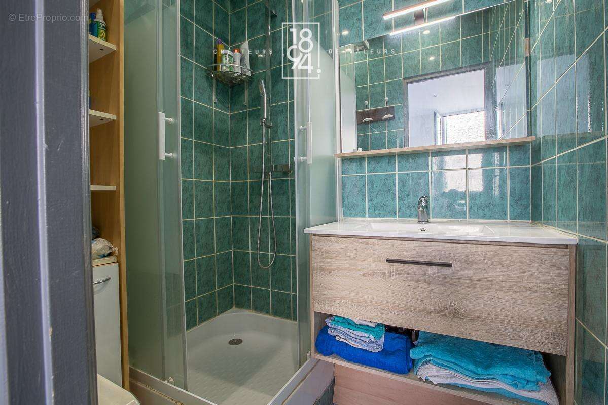 Appartement à MARSEILLE-7E