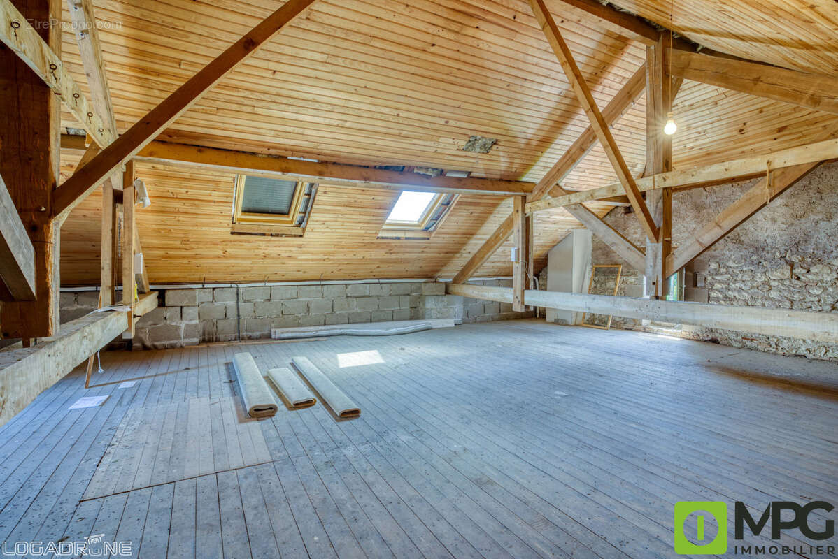 Maison à SAINTE-LIVRADE-SUR-LOT