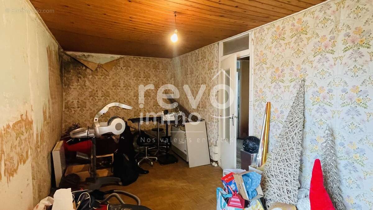 Maison à LA VARENNE