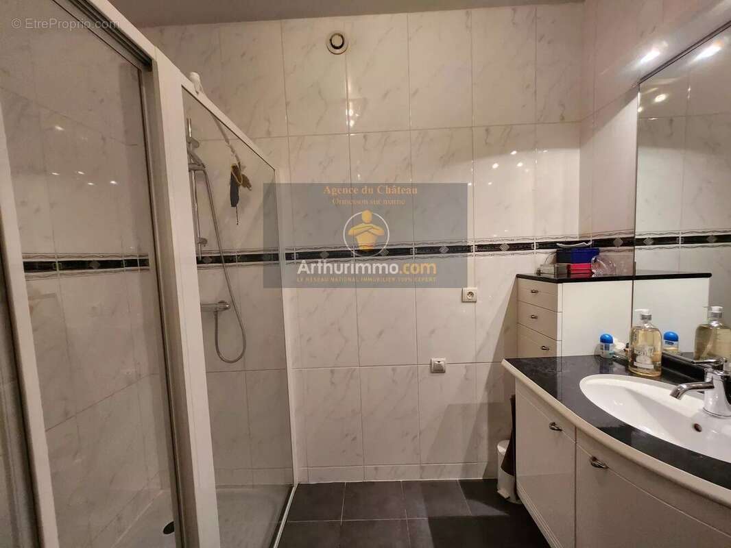 Maison à ORMESSON-SUR-MARNE