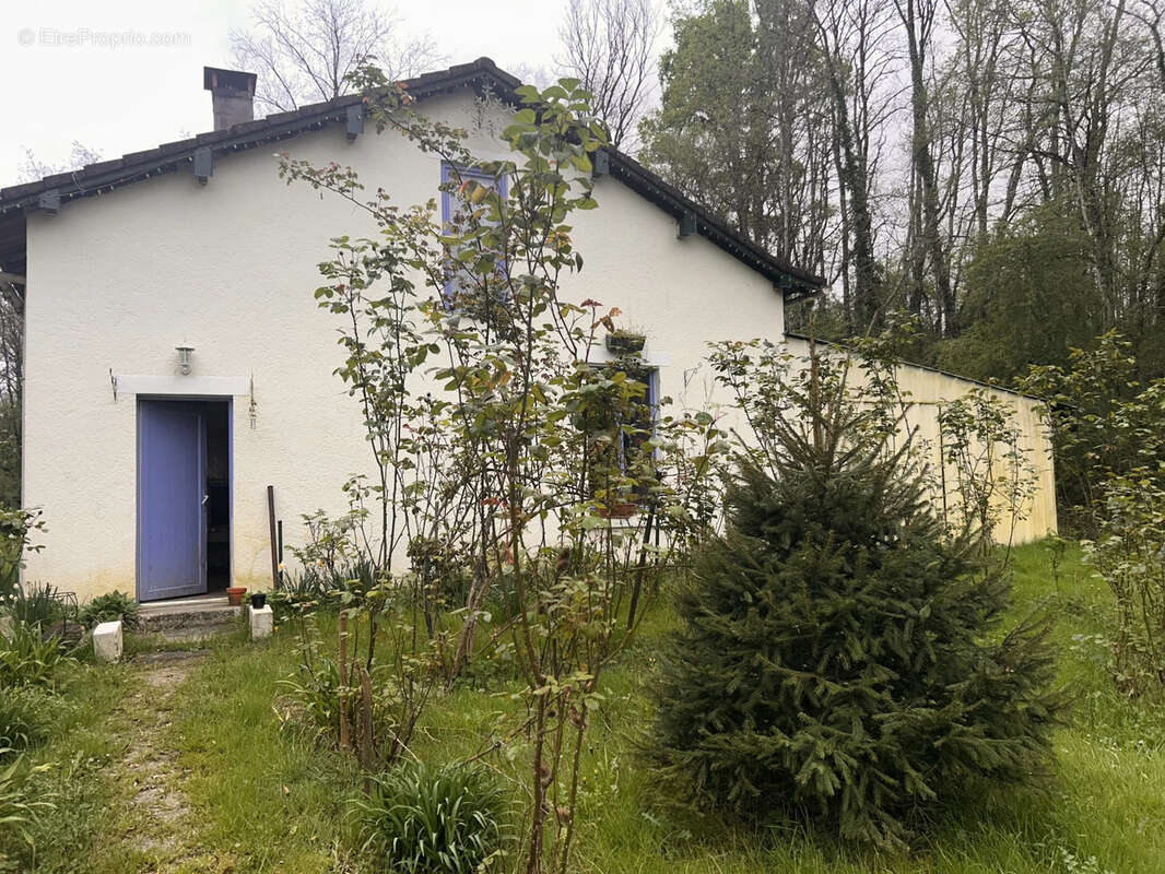 Maison à THENAY
