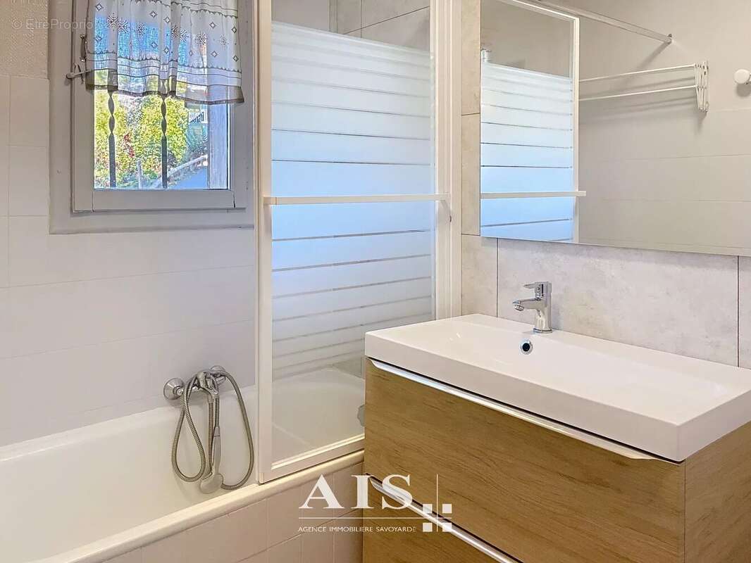 Appartement à SAINT-GERVAIS-LES-BAINS