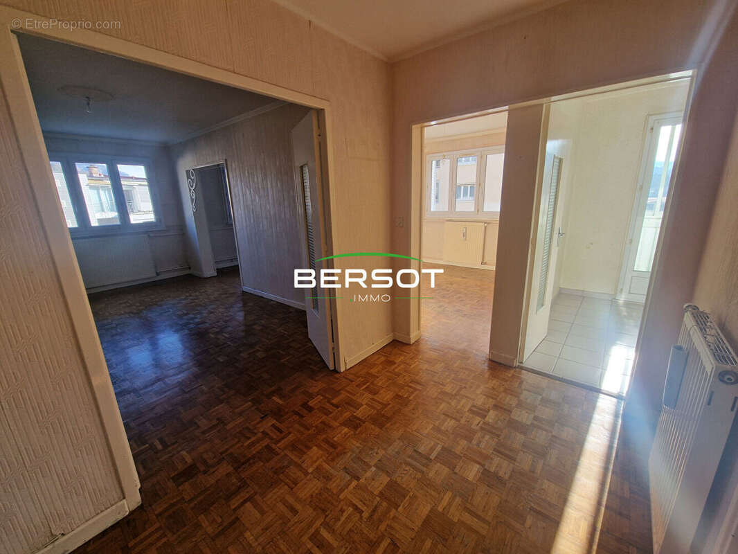 Appartement à BAUME-LES-DAMES