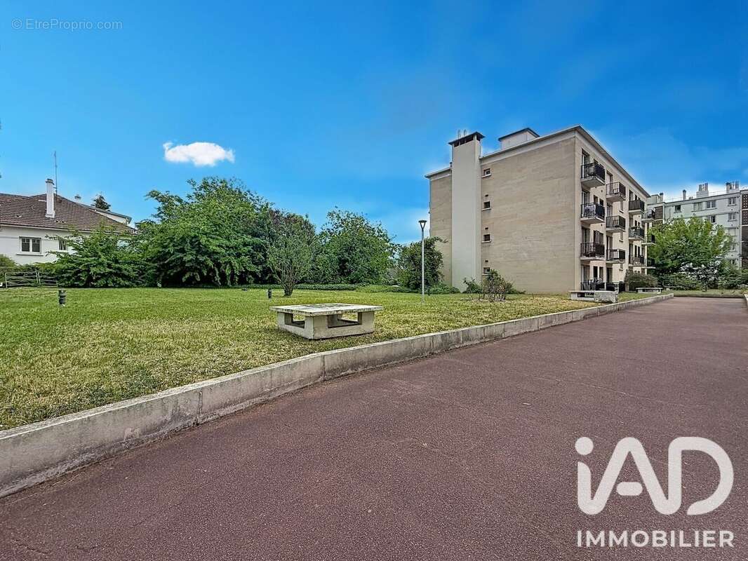 Photo 8 - Appartement à SAINT-MAUR-DES-FOSSES
