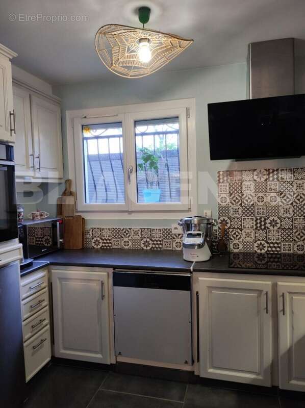 cc - Maison à VILLEVAUDE