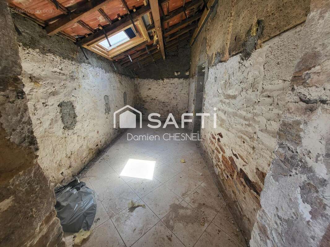 Maison 72 m² à Vesdun  - photo 7