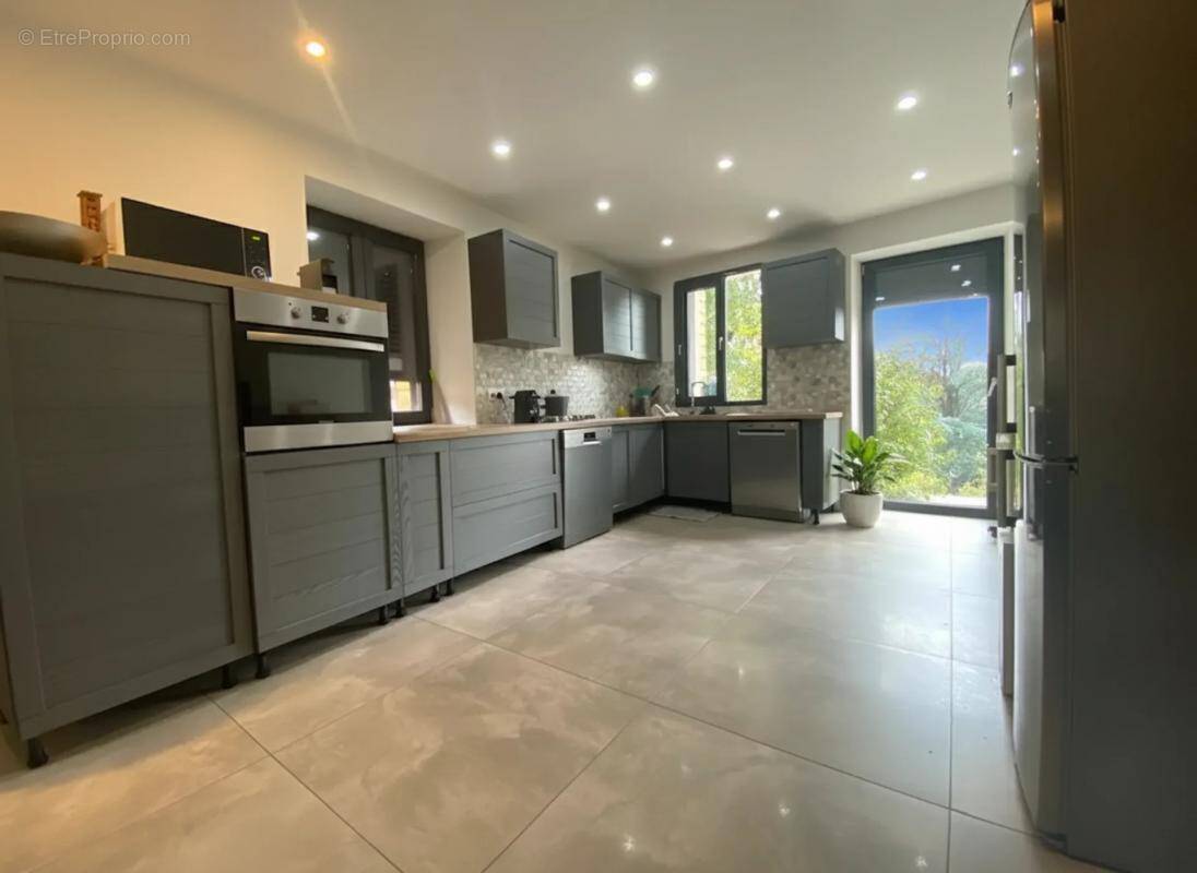 Maison à CHATEAU-CHINON(VILLE)