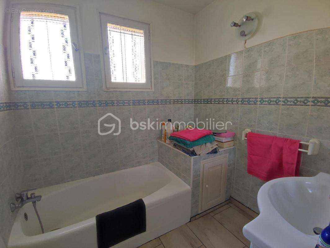 Villa avec 5 chambres, garage, piscine, sans vis à vis - photo 14