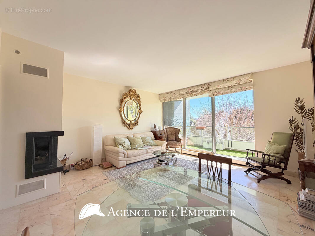 Appartement à RUEIL-MALMAISON