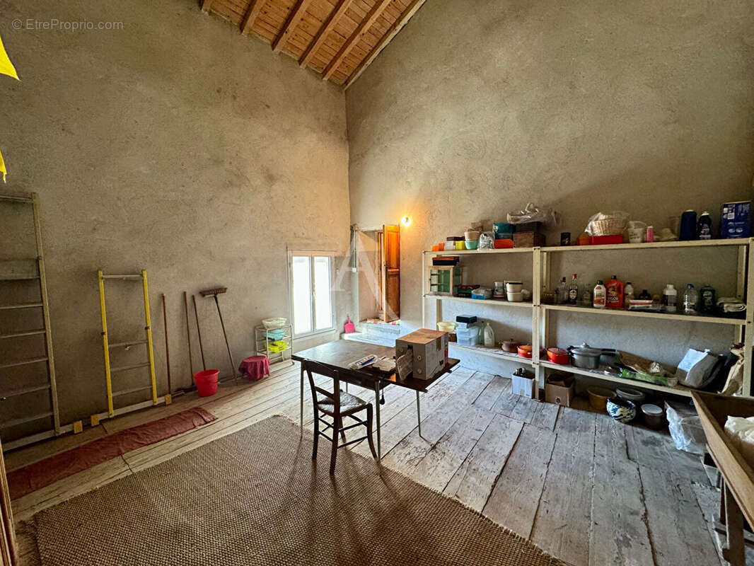 Belle propriété en Pierres -  250 m2 + dépendances - photo 11