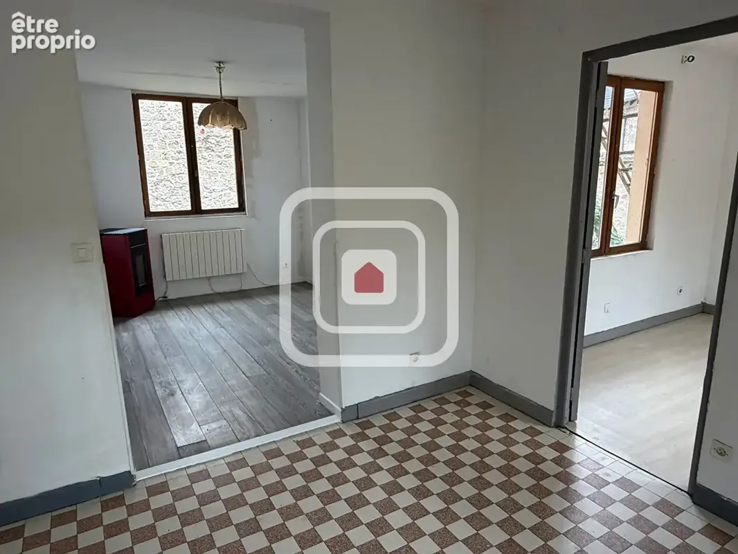Maison ancienne de plain-pied avec jardin et petite dépendance - photo 6